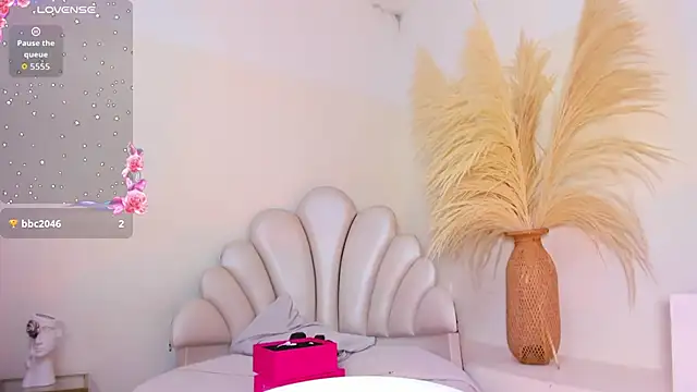 SelenaRogers webcam