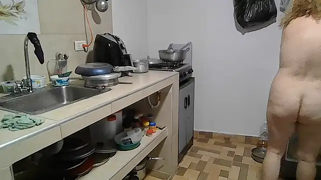 Layla-Astrum webcam