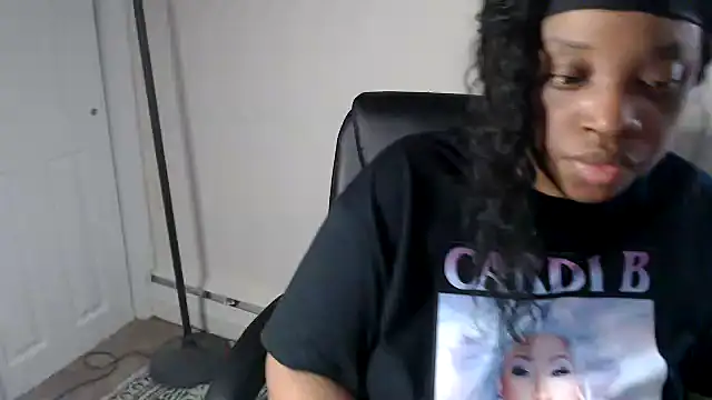 Sexymona1218 live cam on StripChat
