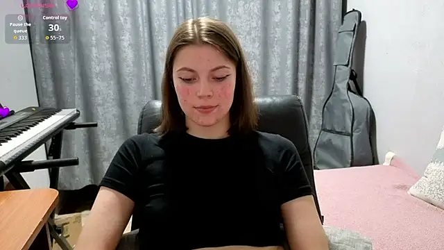 CutieAnny webcam