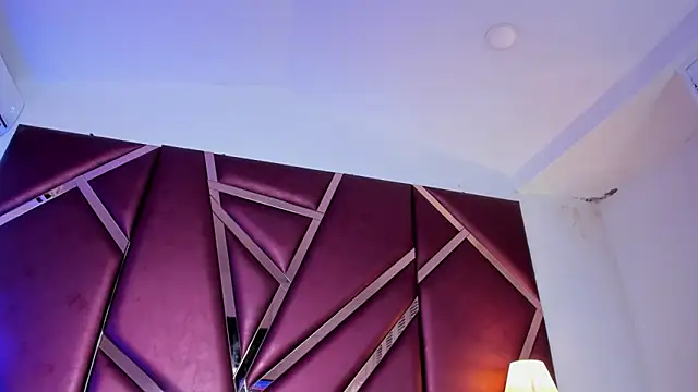 SelenaBloom webcam