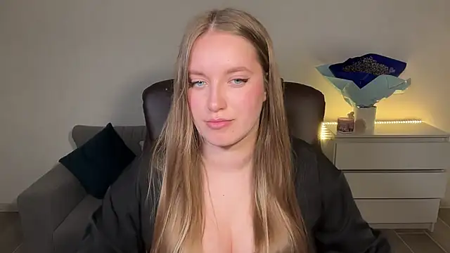 EvaMaddison webcam