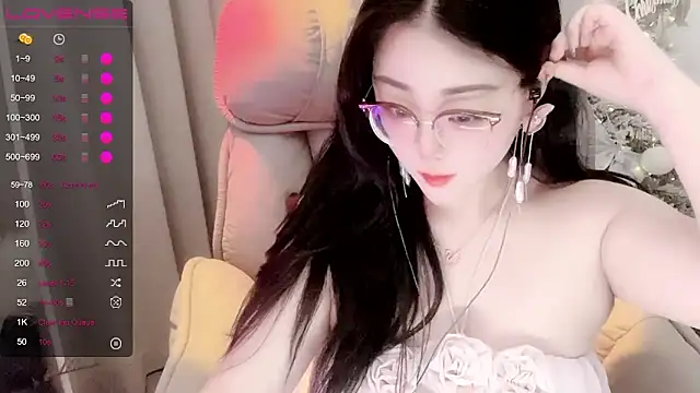 Monica-666888- webcam