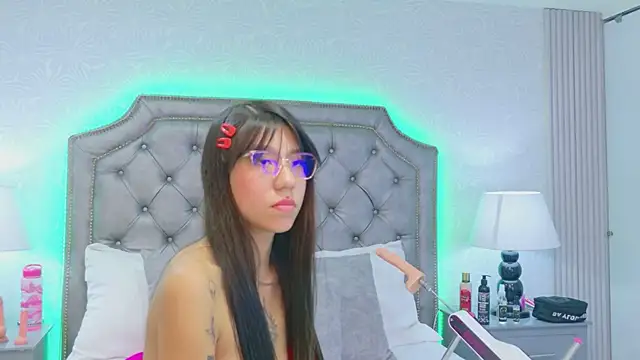 VioletSweetts webcam