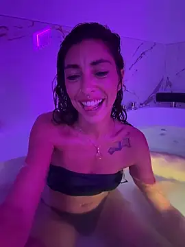 lalla_amani - Lalla_Amani's free webcam - UK Sex Cams