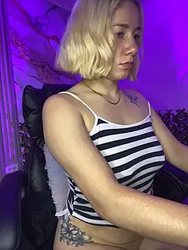noah_ec live cam on StripChat