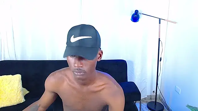 alexaandro18 webcam