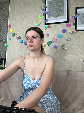 Zorianaa live cam on StripChat