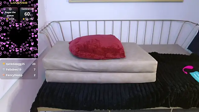 Roxanne_vale webcam