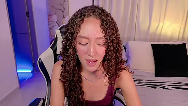 ChloeMoreti webcam