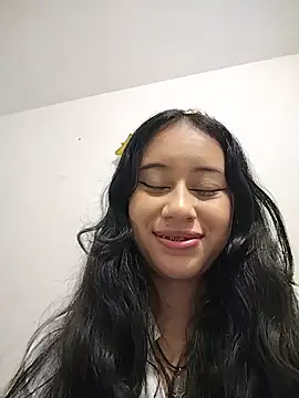 L0lita_Emi12 webcam