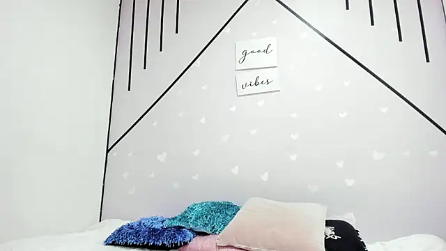 alaska_moon_ - Alaska_Moon_'s free webcam - UK Sex Cams