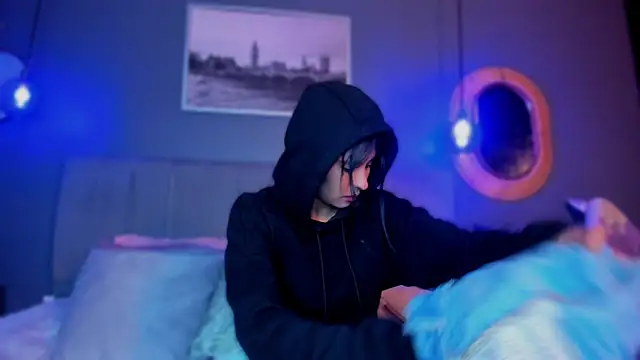 Violettaa_Stone webcam