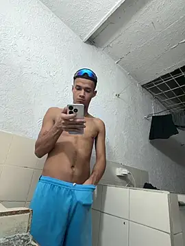 friends_lust_latin webcam