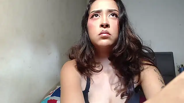isabela-and-her-friends webcam