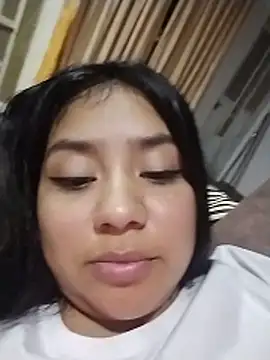 Amber_Herrera live cam on StripChat