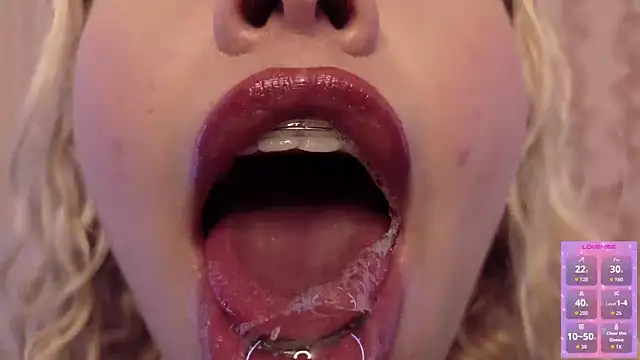 Haelycute live cam on StripChat