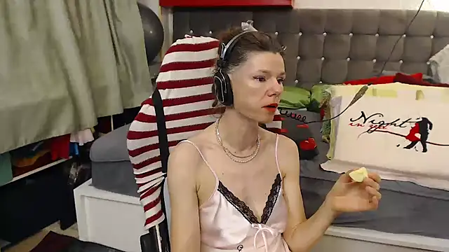 kellyterapy webcam