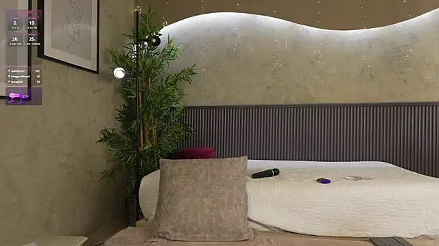 mia_lacy_