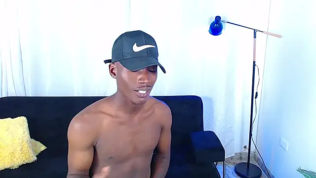 alexaandro18 webcam