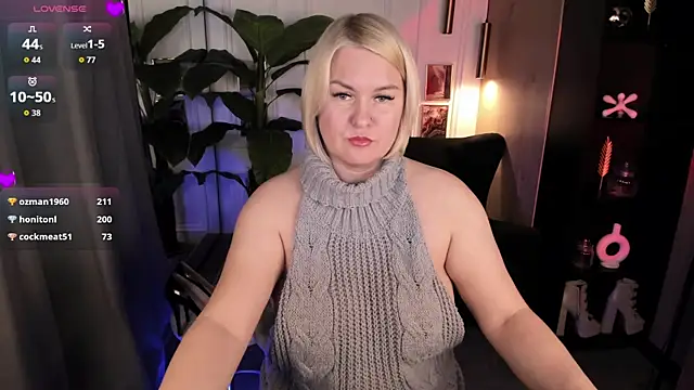 YolandaKiss webcam