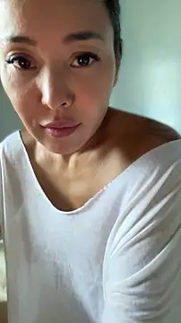 NoirElysia webcam