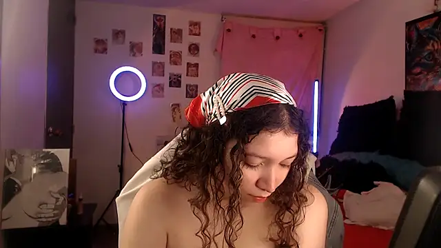 AllyDonfort webcam