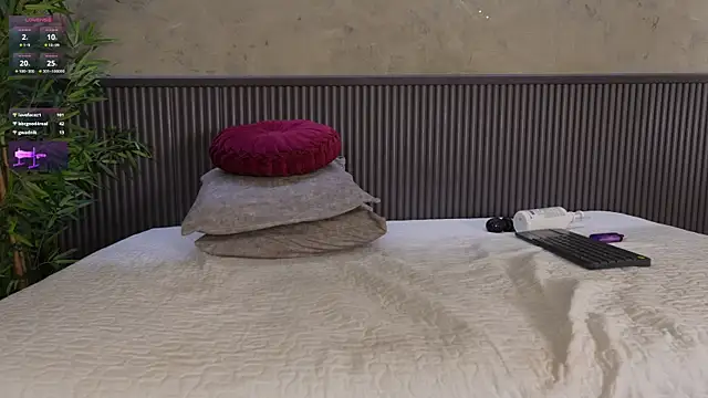 mia_lacy_ webcam