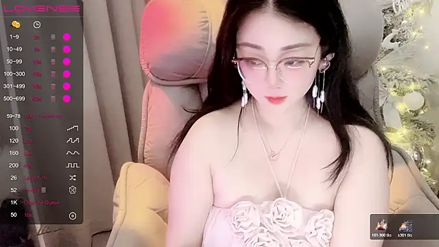 Monica-666888- webcam