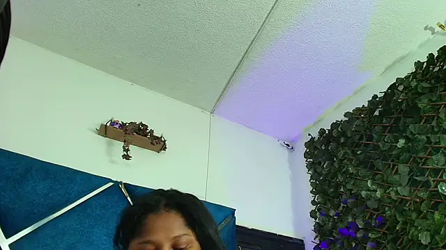 AlexaRousse4u webcam
