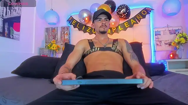 SharonTygaX webcam