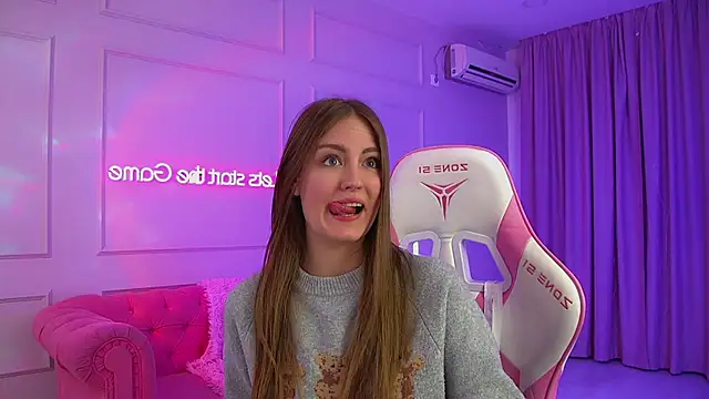 SofiaSarvains webcam