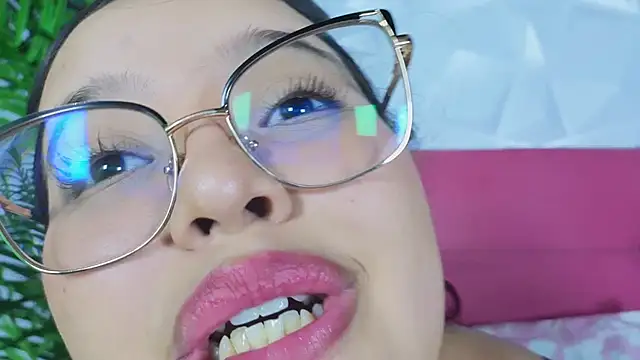 zully_fox webcam