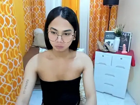 TsAlexa_Blaire webcam