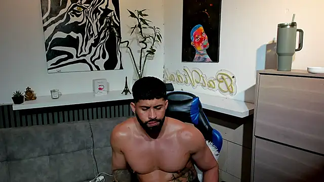 RikyAaron webcam