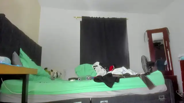 Zuan_zuan777 webcam