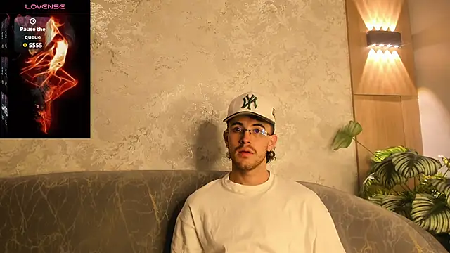 CodyWalkerR webcam
