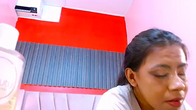VeronicaRobles webcam