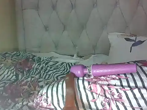 sweet_iddah webcam