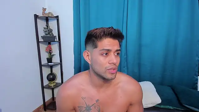 Luciano_and_Marlon webcam
