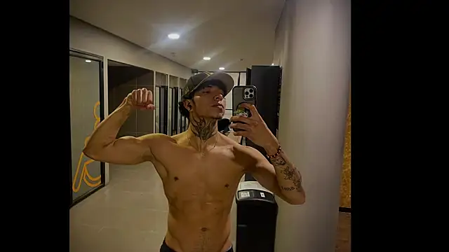 Big_mike_e webcam
