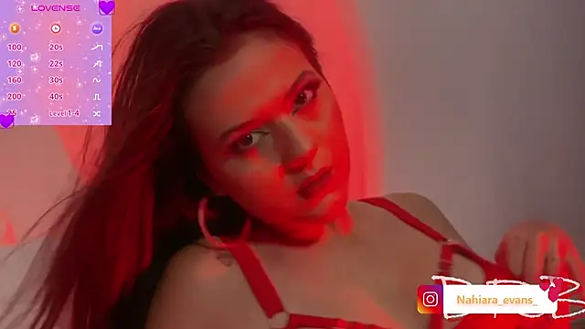 NahiaraEvans_ webcam