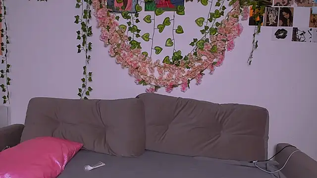 LadyTrep webcam