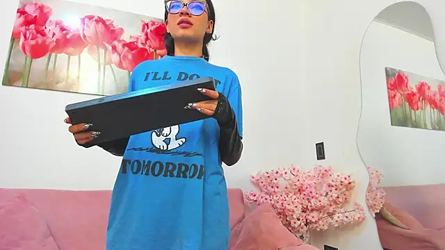 pinky_f00x webcam
