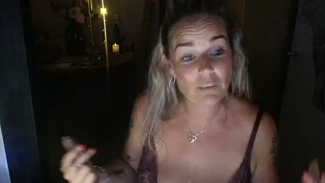 xMystiqueMavenx webcam
