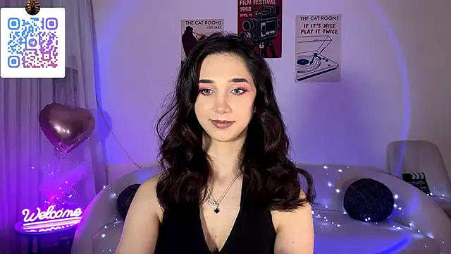 LinaMour webcam