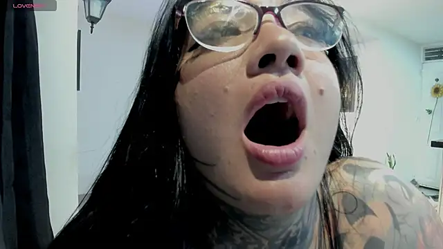 Unatatuada webcam