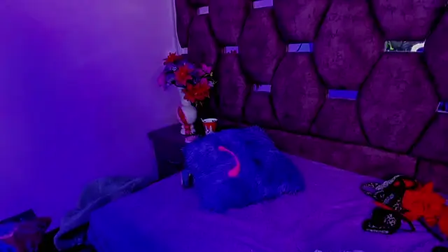 _Ivy_Luna webcam