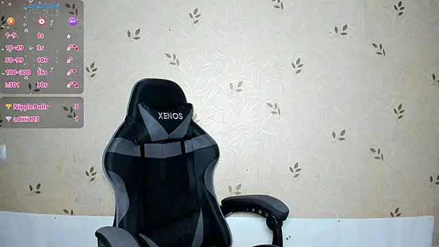 NicoleDaviss webcam