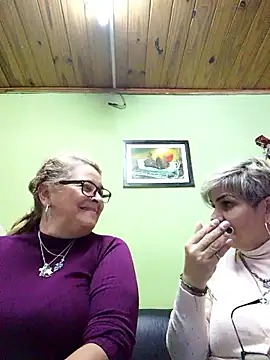 momismilf544 webcam